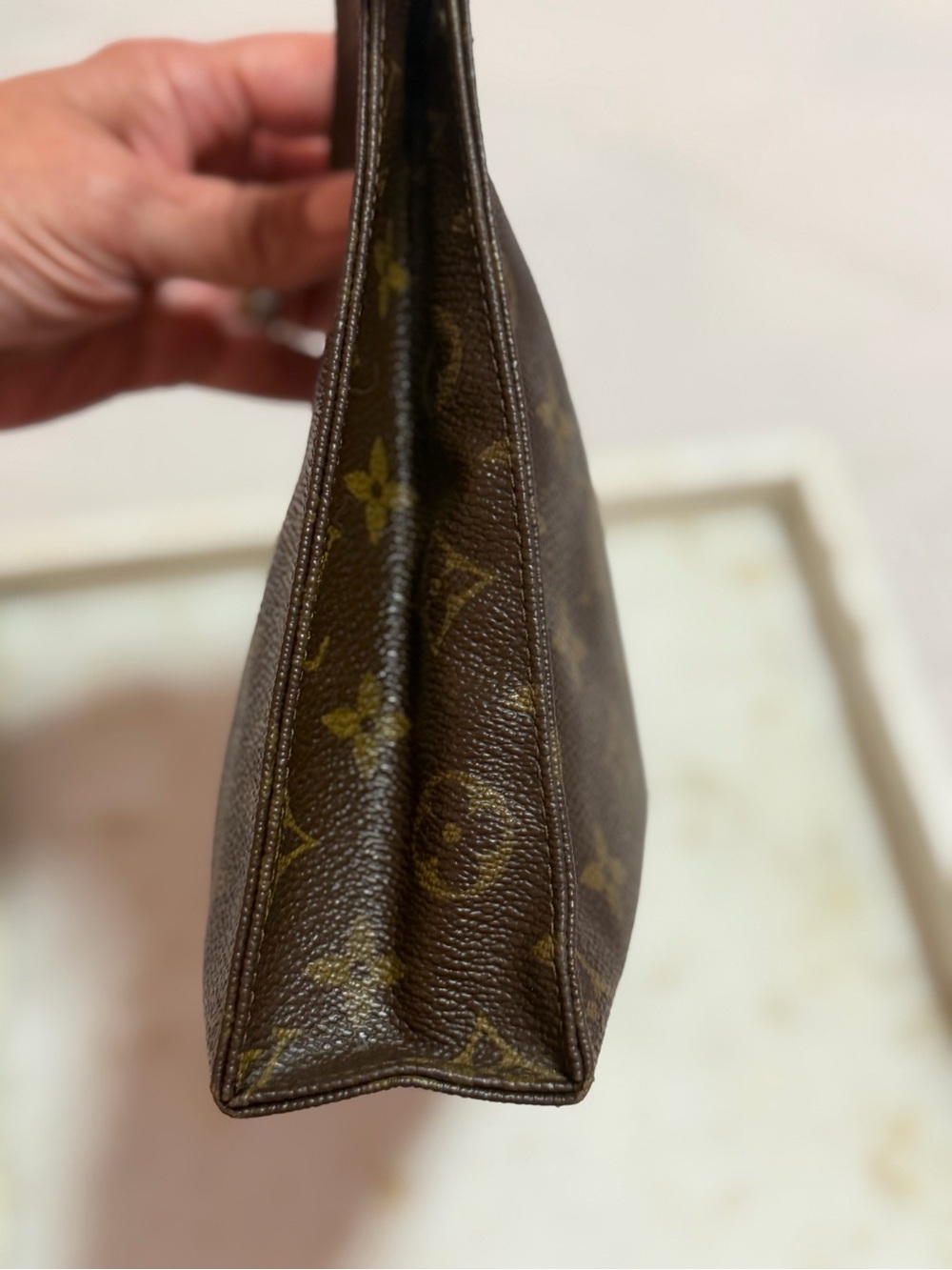 💯 Authentic  Louis Vuitton Monogram Poche Toilette ✨ - Picture 3 of 8